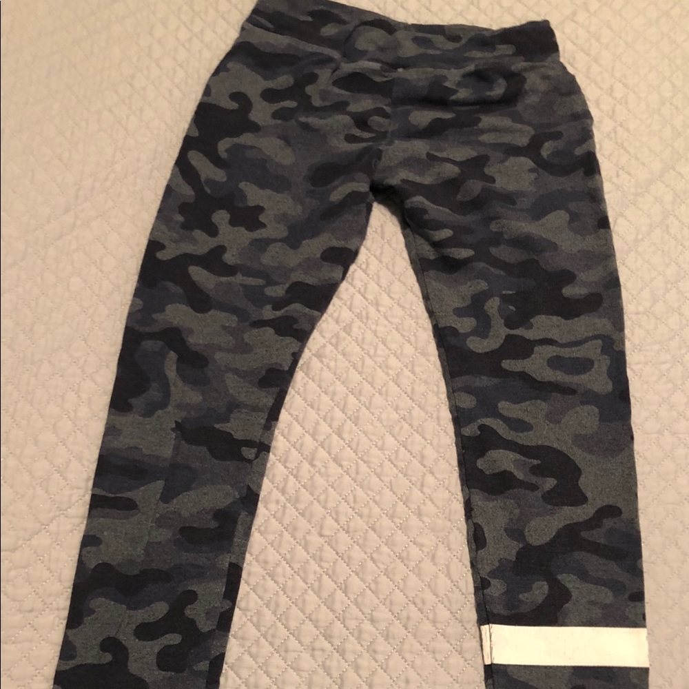 Camo jogging pants. Never worn